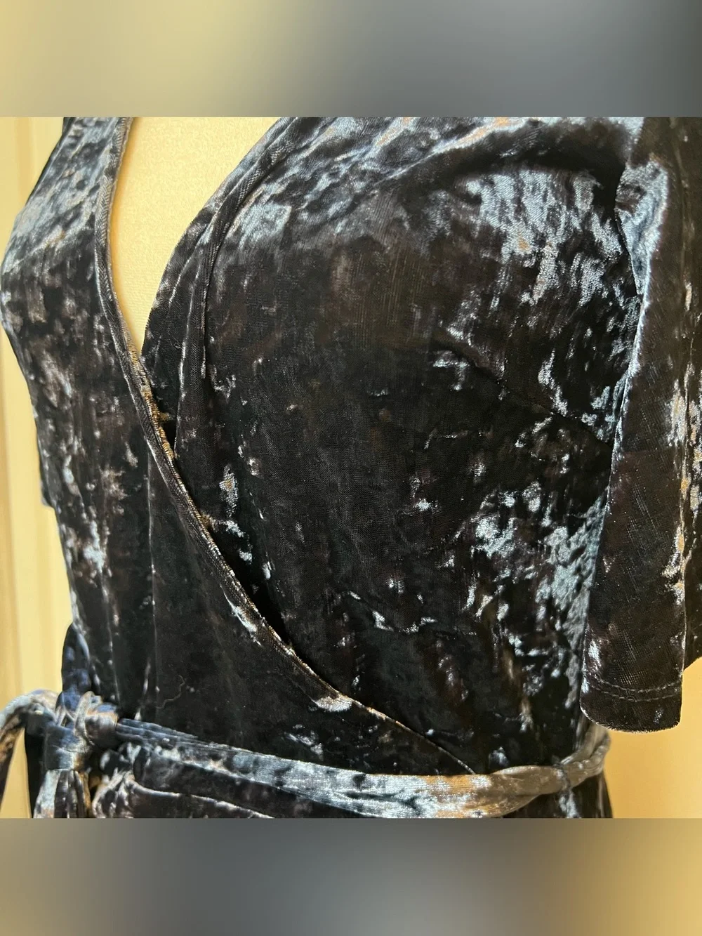 American Eagle Size Medium Crush Velvet Blue Faux Wrap Mini Dress Cottagecore